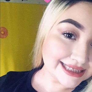 Meet your Posher, Fernanda